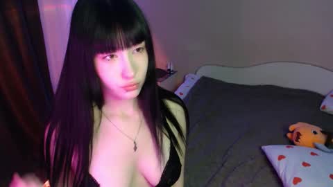 Naemi online show from 10/16/25, 11:22