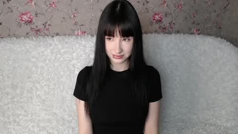 Snapshot of naemiblush chatting on 05/09/26, 03:06 Naemi online show from 05/09/26, 03:06