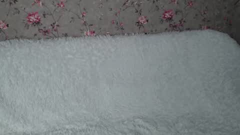 Snapshot of naemiblush chatting on 06/10/26, 04:17 Naemi online show from 06/10/26, 04:17