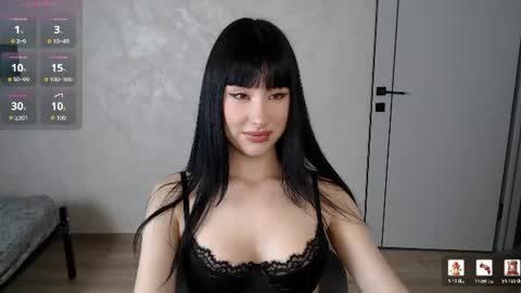 Snapshot of naemiblush chatting on 07/21/26, 02:08 Naemi online show from 07/21/26, 02:08