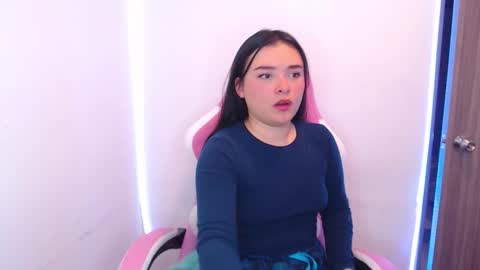 nahia cute     only   online show from 12/19/25, 07:43