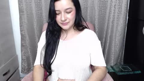 Nahia online show from 11/15/25, 11:21
