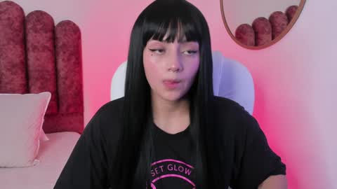 Nahia INDEPENDENT MODEL P online show from 12/05/24, 06:11