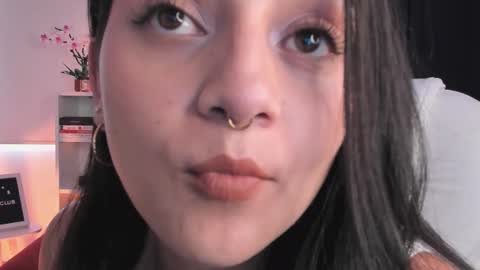 Nahia INDEPENDENT MODEL P online show from 03/03/26, 09:53