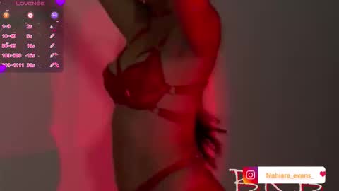 Snapshot of nahiara_evans_ chatting on 02/25/26, 07:29 NAHIARA EVANS online show from 02/25/26, 07:29