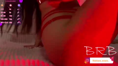 Snapshot of nahiara_evans_ chatting on 02/26/26, 04:22 NAHIARA EVANS online show from 02/26/26, 04:22