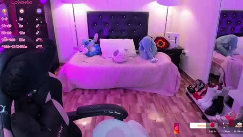 Snapshot of nahiara_evans_ chatting on 03/07/26, 04:09 NAHIARA EVANS online show from 03/07/26, 04:09