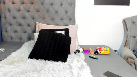 Snapshot of nahirobyy_ebonyy chatting on 12/18/25, 06:47 nahirobyy ebonyy online show from 12/18/25, 06:47