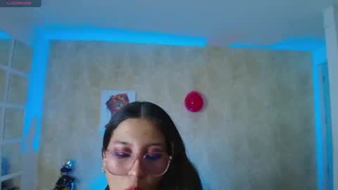 Snapshot of nahomi_blaze56eup chatting on 07/08/26, 08:13 valeria online show from 07/08/26, 08:13