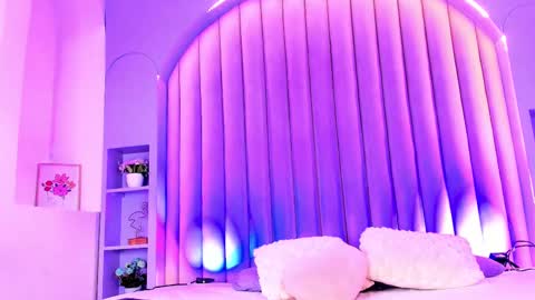  VICTORIA  online show from 02/15/25, 07:28