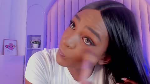  VICTORIA  online show from 03/03/25, 07:39