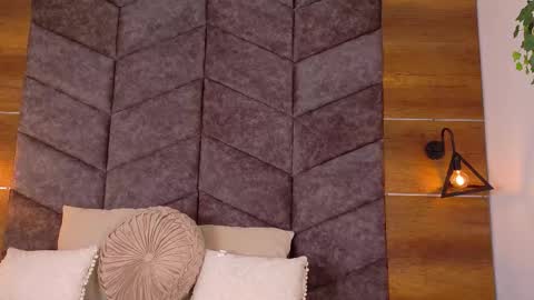  VICTORIA  online show from 09/20/25, 08:32