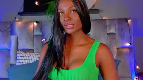  VICTORIA  online show from 09/22/25, 08:00