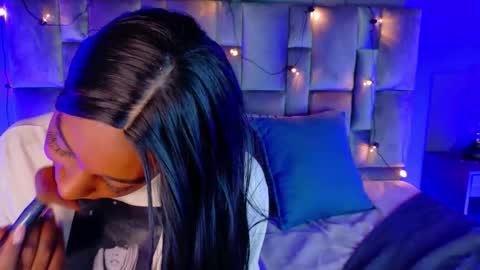  VICTORIA  online show from 09/26/25, 07:40