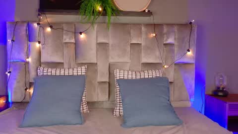  VICTORIA  online show from 10/11/25, 07:56