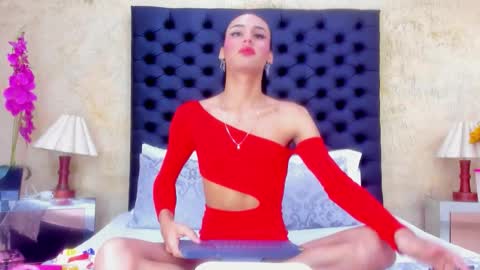 Nahomi  online show from 01/14/26, 06:46