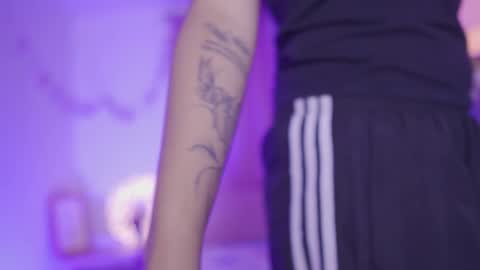 Snapshot of nahomy_2308 chatting on 03/27/26, 11:32 nahomy 2308 online show from 03/27/26, 11:32