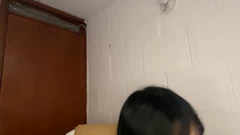 nahomy online show from 12/02/25, 12:32