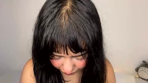 Snapshot of nahomy_joness chatting on 04/21/26, 02:23 nahomy online show from 04/21/26, 02:23