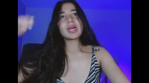 Snapshot of nahomy_rain chatting on 03/27/26, 02:50 online show from 03/27/26, 02:50