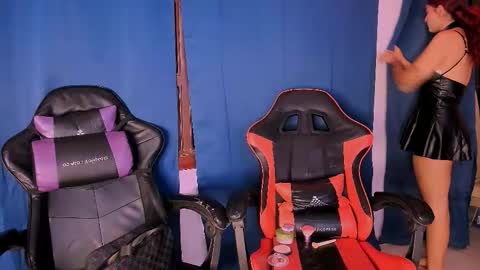 Nahomy online show from 09/21/25, 07:21