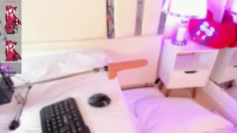 Nahomy Roberts online show from 10/31/25, 11:44