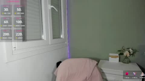 Snapshot of naia_7 chatting on 04/17/26, 09:40 Mile online show from 04/17/26, 09:40