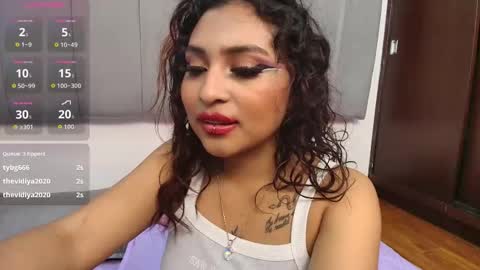 Naia online show from 09/11/25, 07:47