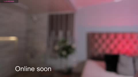 Snapshot of naia_luxx chatting on 12/16/25, 01:05 NAia online show from 12/16/25, 01:05