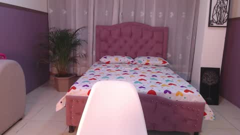 naia_sweetsex online show from 10/16/25, 11:50