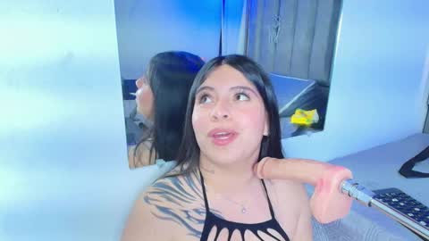 Naia x online show from 12/04/25, 09:12