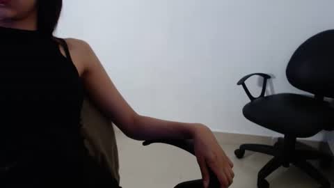 Snapshot of naiakit18 chatting on 01/11/25, 03:42 naiakit18 online show from 01/11/25, 03:42