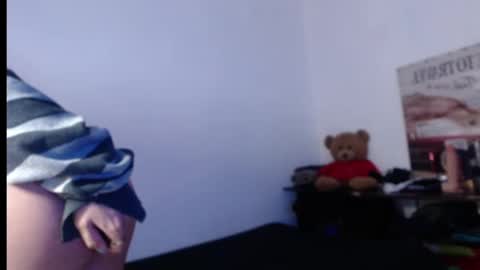 Snapshot of naiakit18 chatting on 02/21/25, 12:27 naiakit18 online show from 02/21/25, 12:27