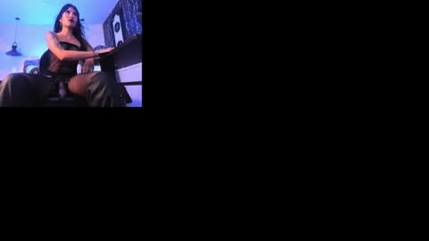 Naila online show from 01/16/25, 06:16