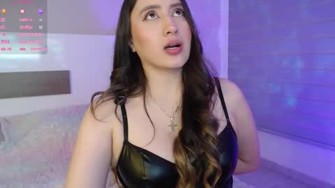 Snapshot of nailahk chatting on 12/03/25, 01:35 NAILAHK online show from 12/03/25, 01:35