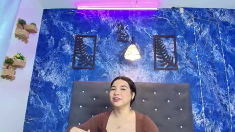 Snapshot of naileth_ chatting on 11/26/25, 04:24 NAILETH online show from 11/26/25, 04:24