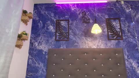 Snapshot of naileth_ chatting on 11/30/25, 03:32 NAILETH online show from 11/30/25, 03:32