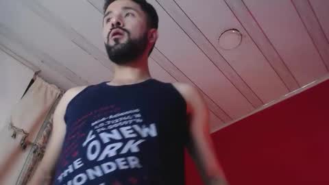 Snapshot of nainpaulo chatting on 11/12/25, 12:22 nainpaulo online show from 11/12/25, 12:22