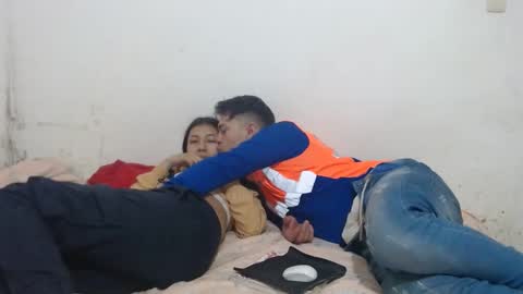 naisha and axel2 online show from 09/27/25, 04:39