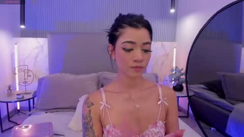 Naisha Ford online show from 09/25/25, 12:14