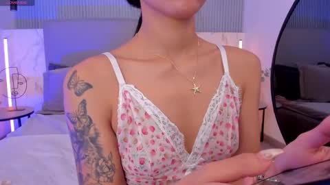 Naisha Ford online show from 09/26/25, 03:43