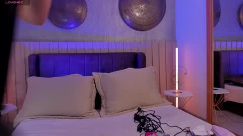 Naisha Ford online show from 01/09/26, 04:37