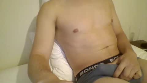 Snapshot of naitruc chatting on 05/14/26, 12:39 naitruc online show from 05/14/26, 12:39