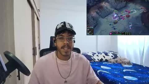 Snapshot of naitsihrc chatting on 11/22/25, 05:23 Nait online show from 11/22/25, 05:23