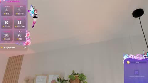 Snapshot of nakamura_san chatting on 12/21/25, 10:44 INSTAGRAM m2221 online show from 12/21/25, 10:44