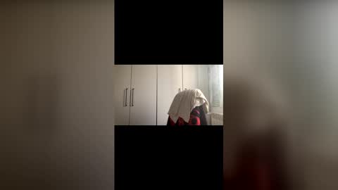 Snapshot of naked_for_fun chatting on 11/26/25, 08:59 unable nkd life online show from 11/26/25, 08:59