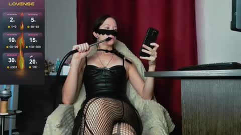 Snapshot of naked_psychologist chatting on 11/20/25, 10:26 Asy no face online show from 11/20/25, 10:26