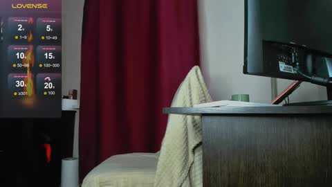 Snapshot of naked_psychologist chatting on 12/05/25, 10:13 Asy no face online show from 12/05/25, 10:13