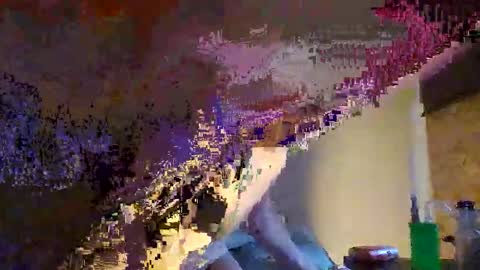 Snapshot of naked_viking_ldn chatting on 05/25/26, 04:51 Tom online show from 05/25/26, 04:51