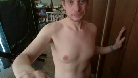 Snapshot of nakedcav chatting on 03/30/26, 10:00 NakedClown online show from 03/30/26, 10:00